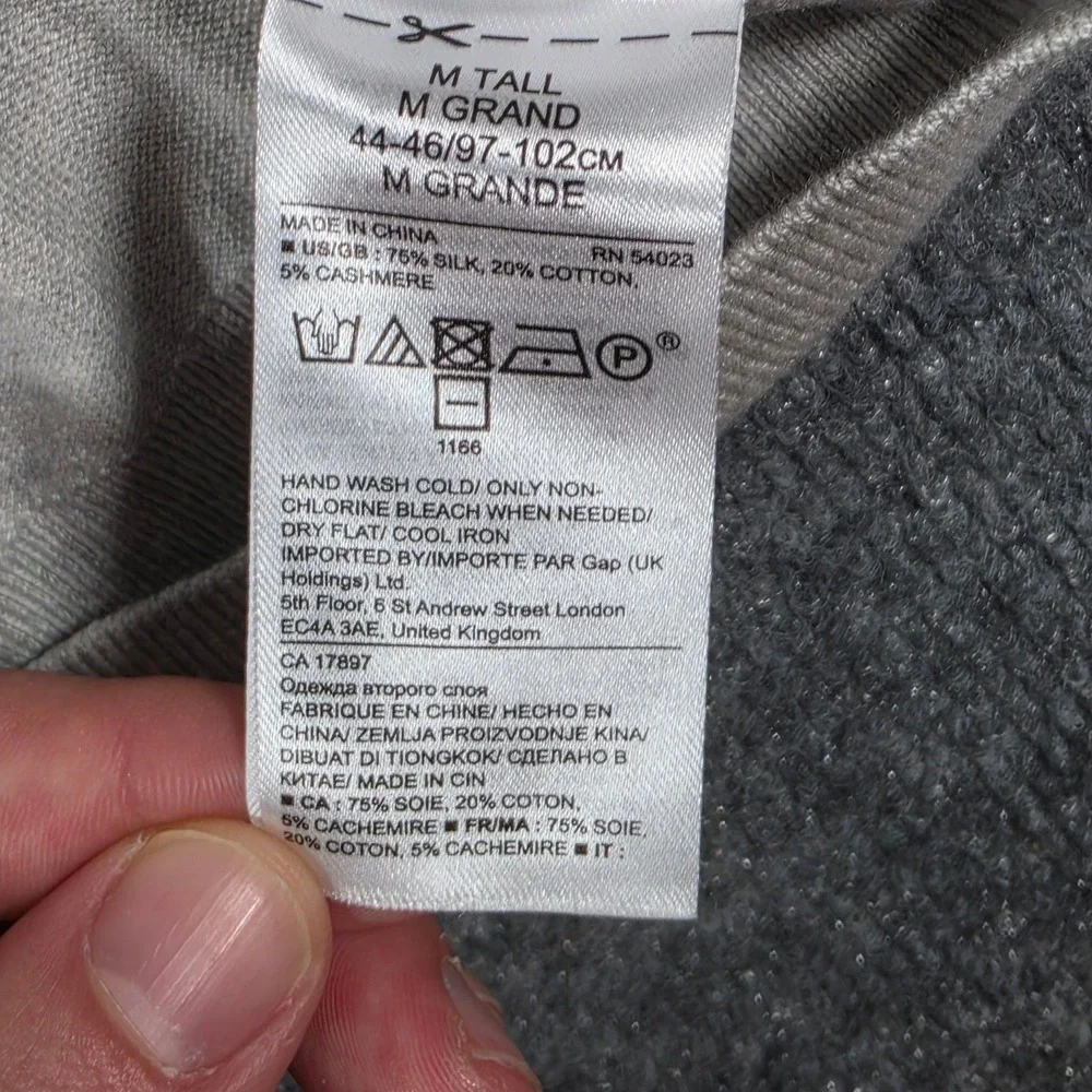 Banana Republic Mens MT Gray Luxury Blend Silk Cotton Cashmere V-Neck Sweater